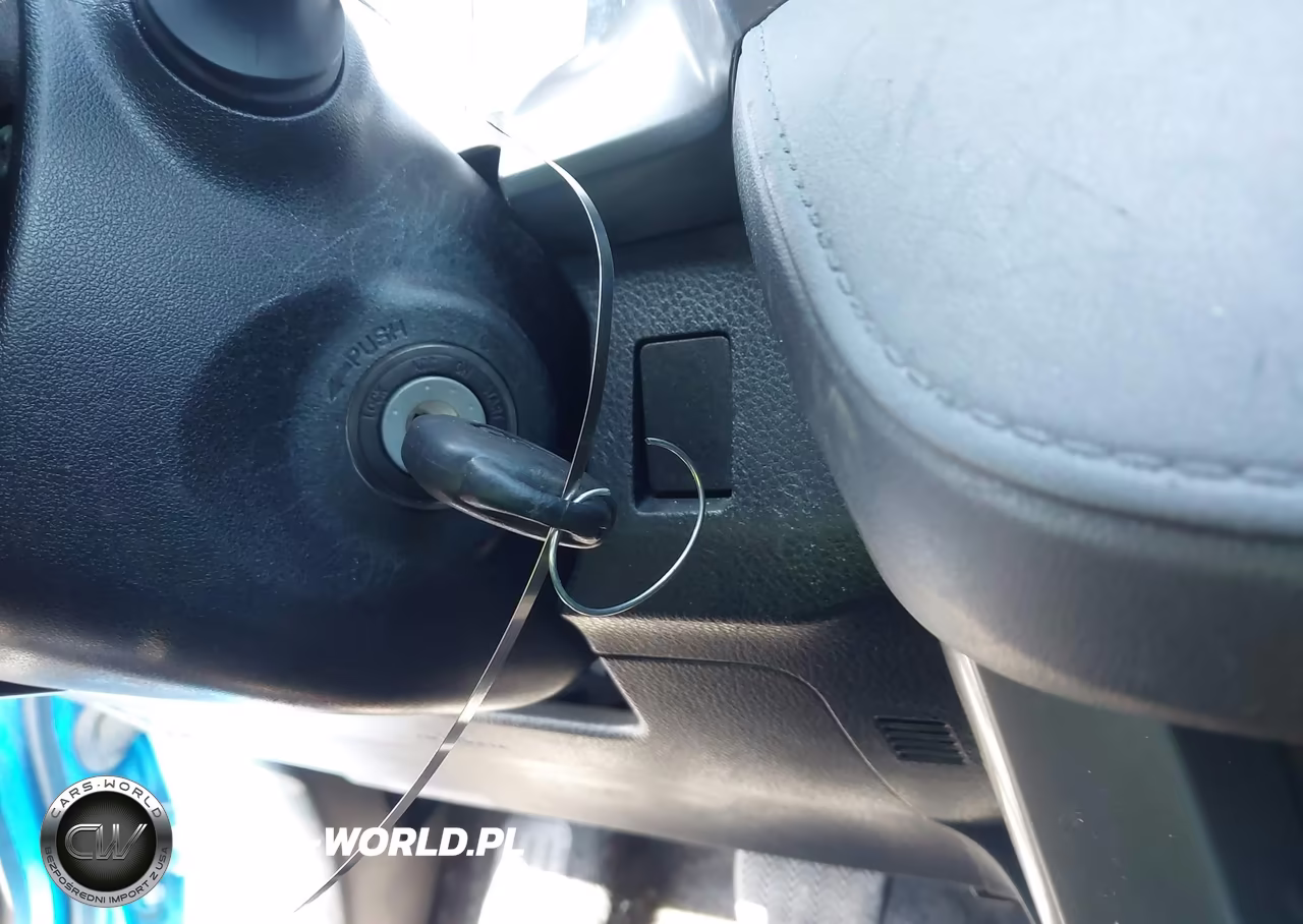 2018 Toyota Rav4 Le VIN:JTMBFREV6JJ734220 - 11