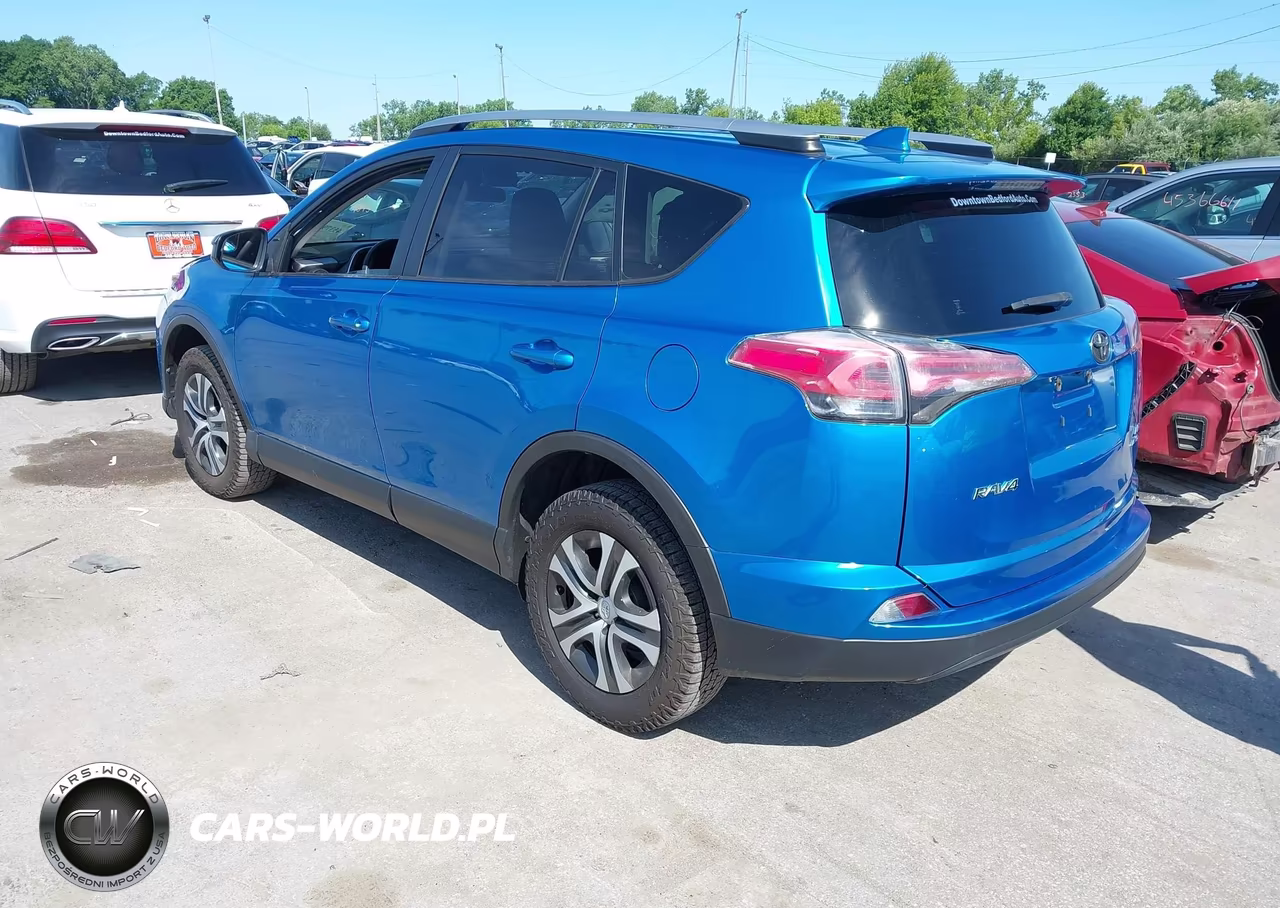 2018 Toyota Rav4 Le VIN:JTMBFREV6JJ734220 - 3