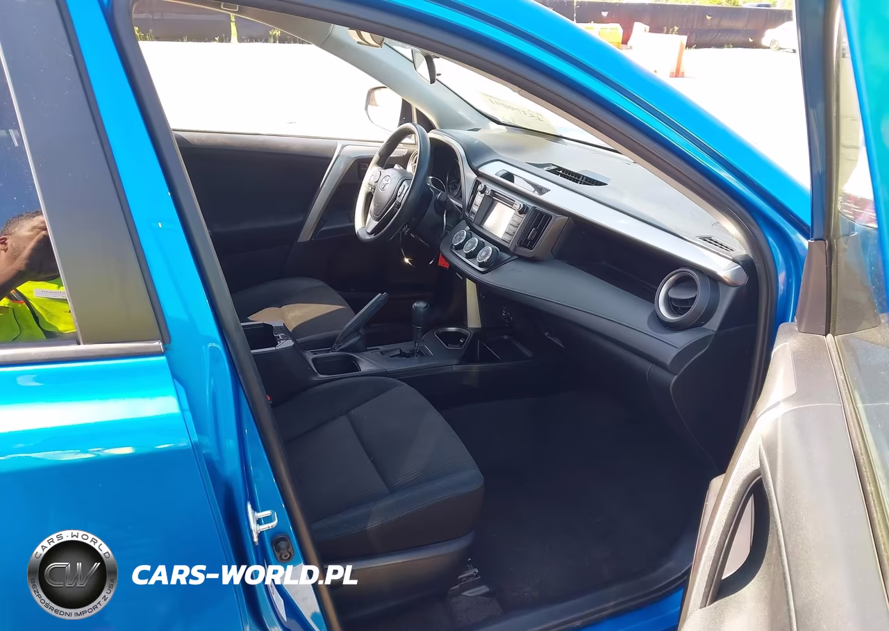 2018 Toyota Rav4 Le VIN:JTMBFREV6JJ734220 - 5