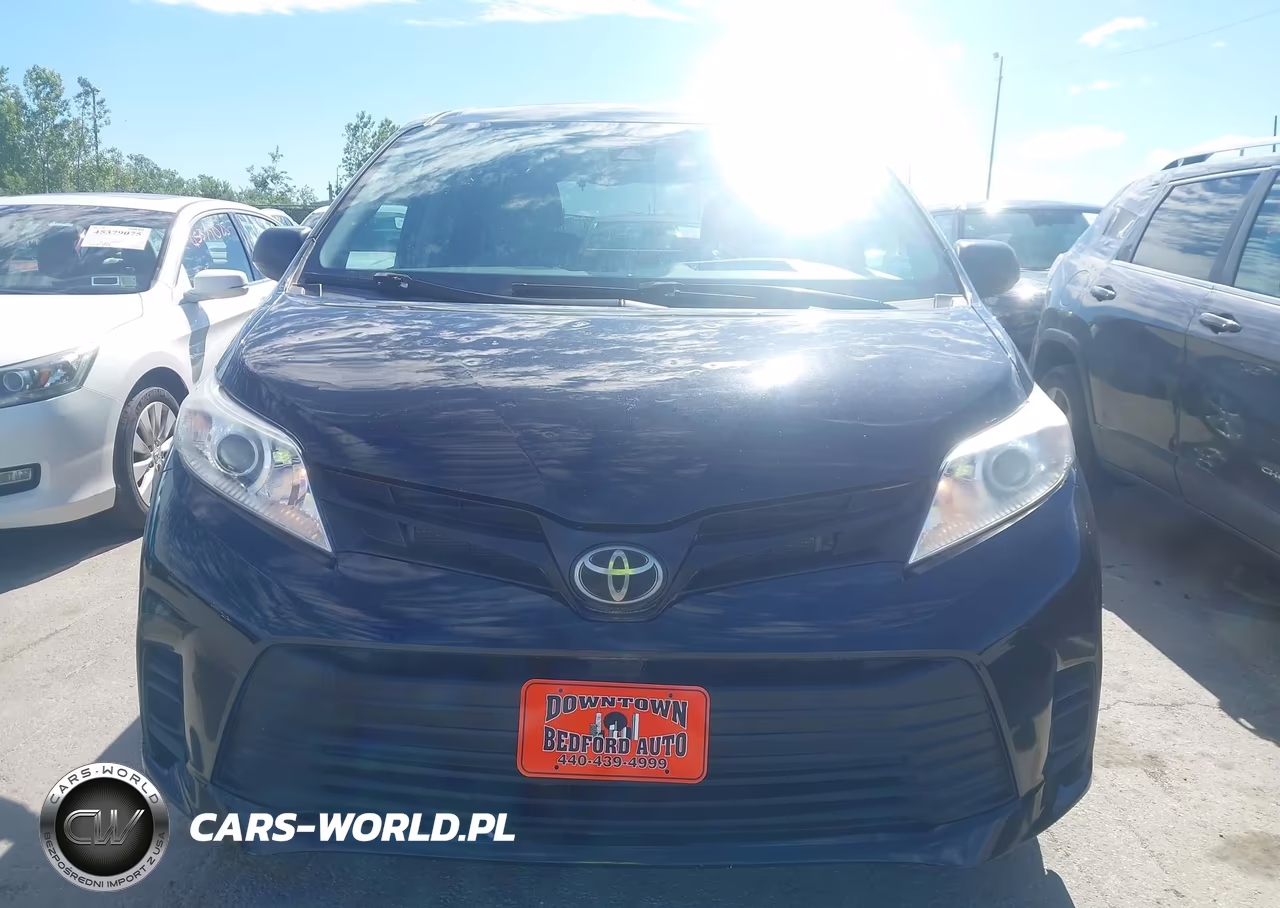 2019 Toyota Sienna 7-Passenger VIN:5TDZZ3DC4KS977130 - 12