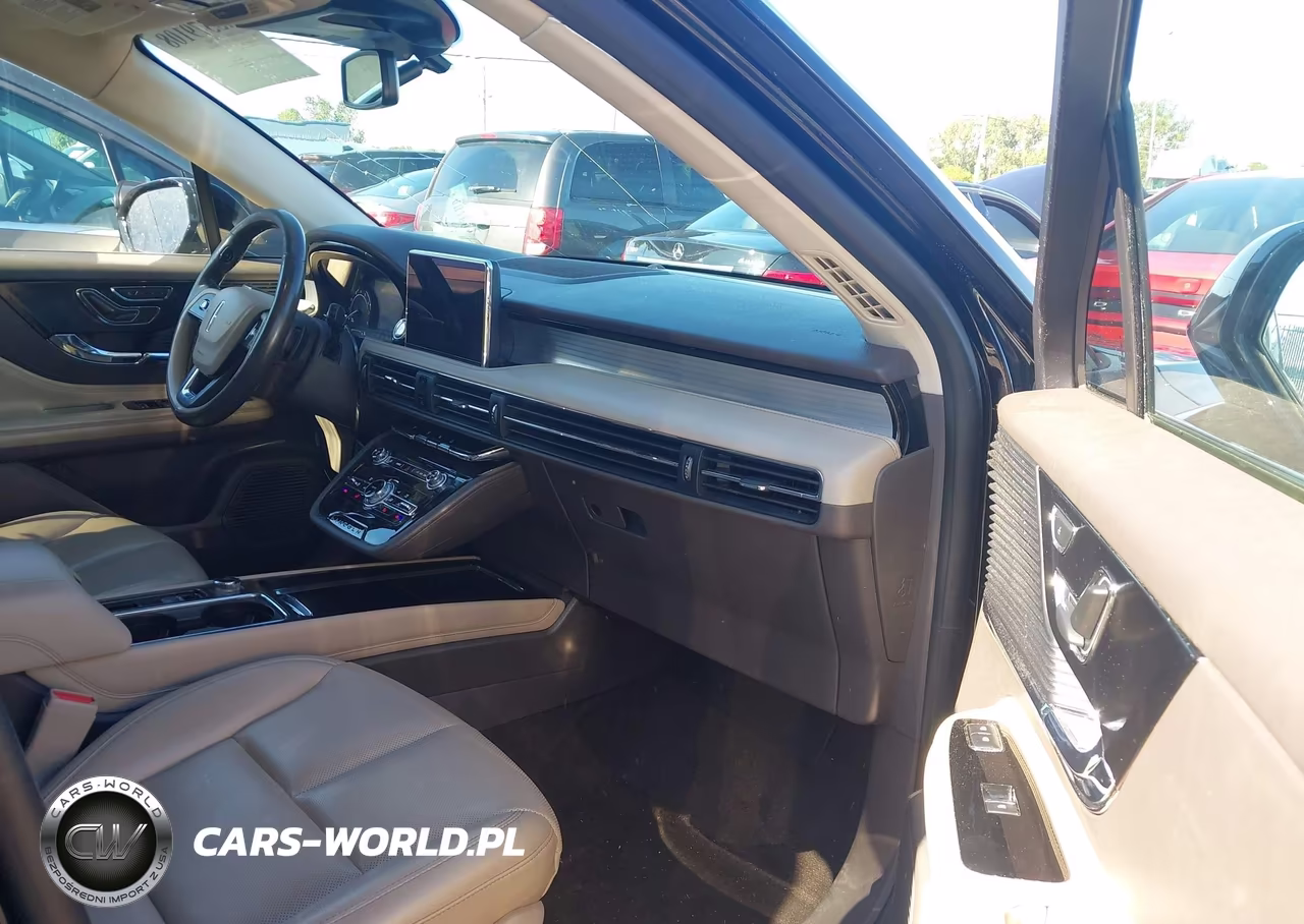 2020 Lincoln Corsair Standard VIN:5LMCJ1C90LUL15607 - 5