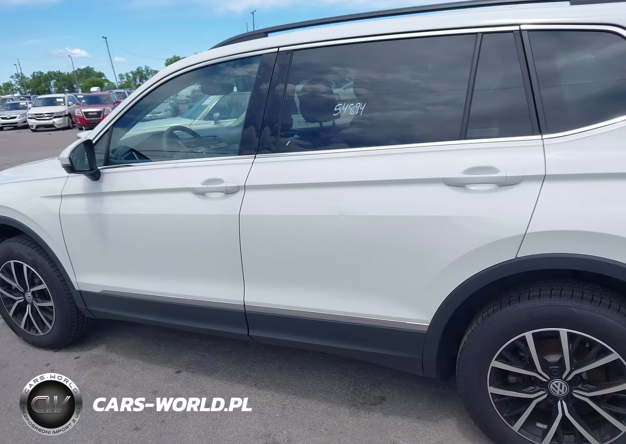 2021 Volkswagen Tiguan VIN:3VV2B7AX3MM147487 - 14