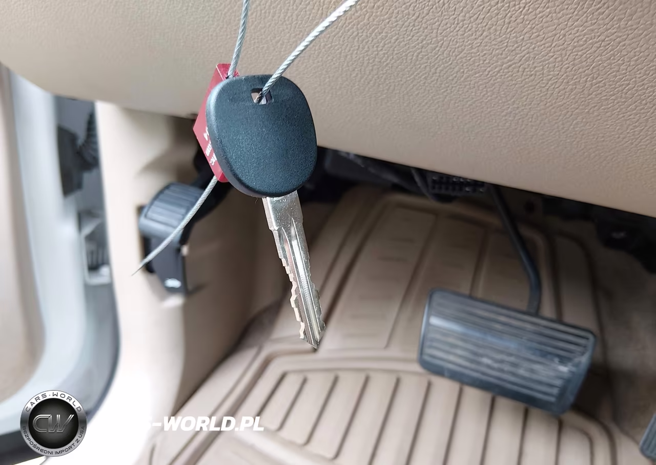 2011 GMC Yukon Xl 1500 Denali VIN:1GKS2MEF8BR271026 - 11