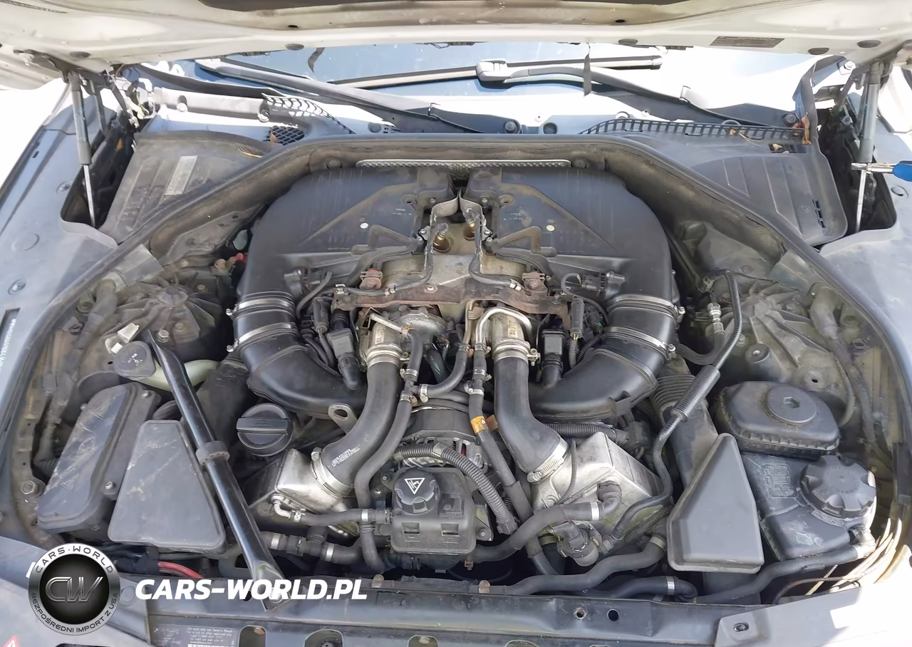 2012 BMW 750Li xDrive VIN:WBAKC8C59CC435962 - 10