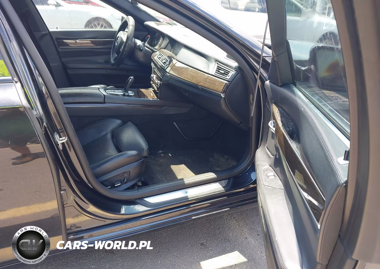 2012 BMW 750Li xDrive VIN:WBAKC8C59CC435962 - 5