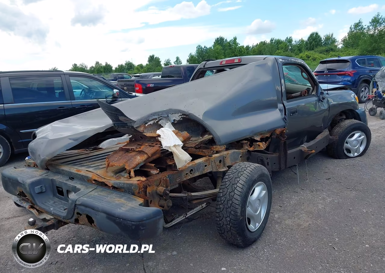 2003 Toyota Tundra VIN:5TBJN321X3S336715 - 4