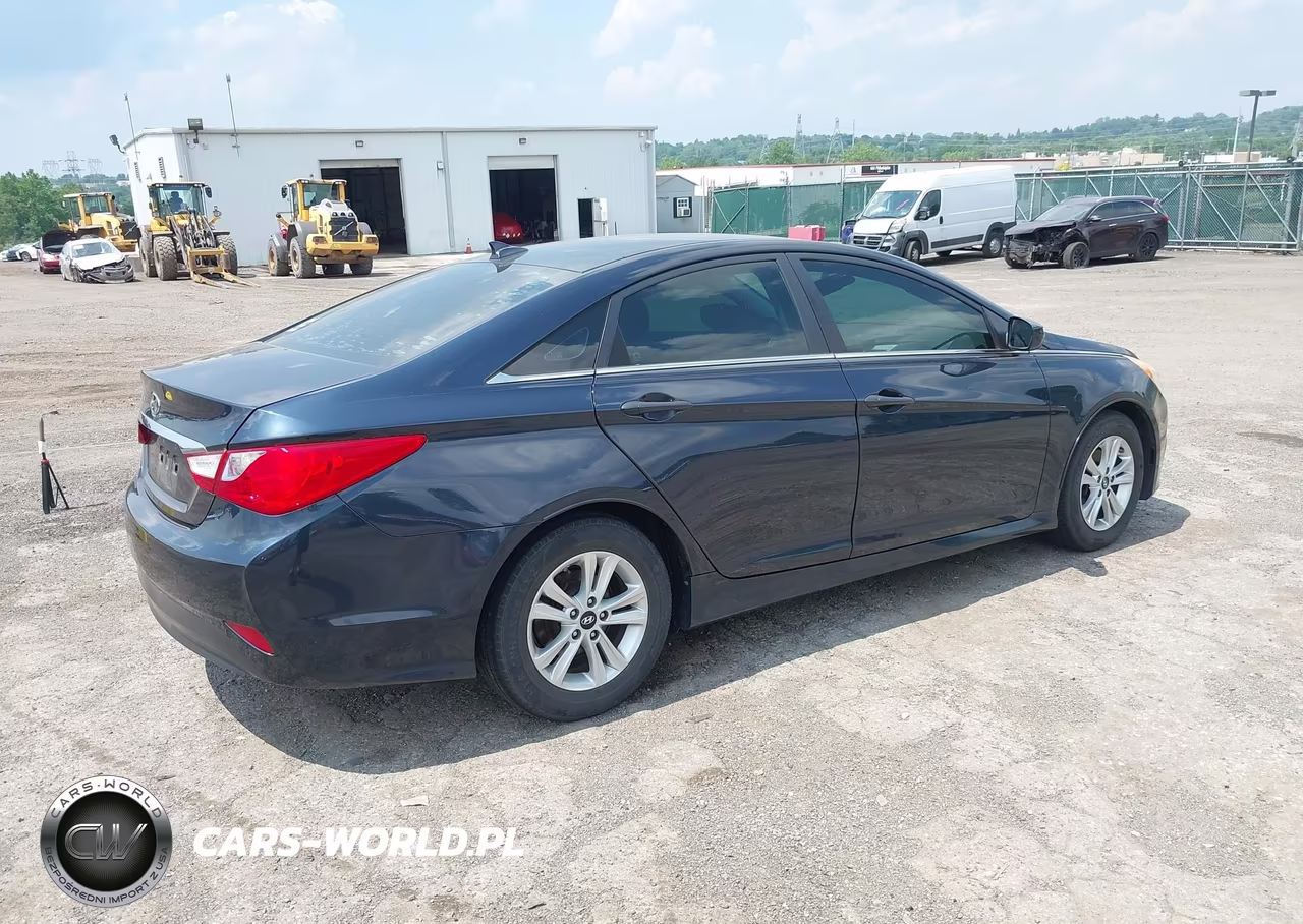 2014 Hyundai Sonata Gls VIN:5NPEB4AC5EH899612 - 4