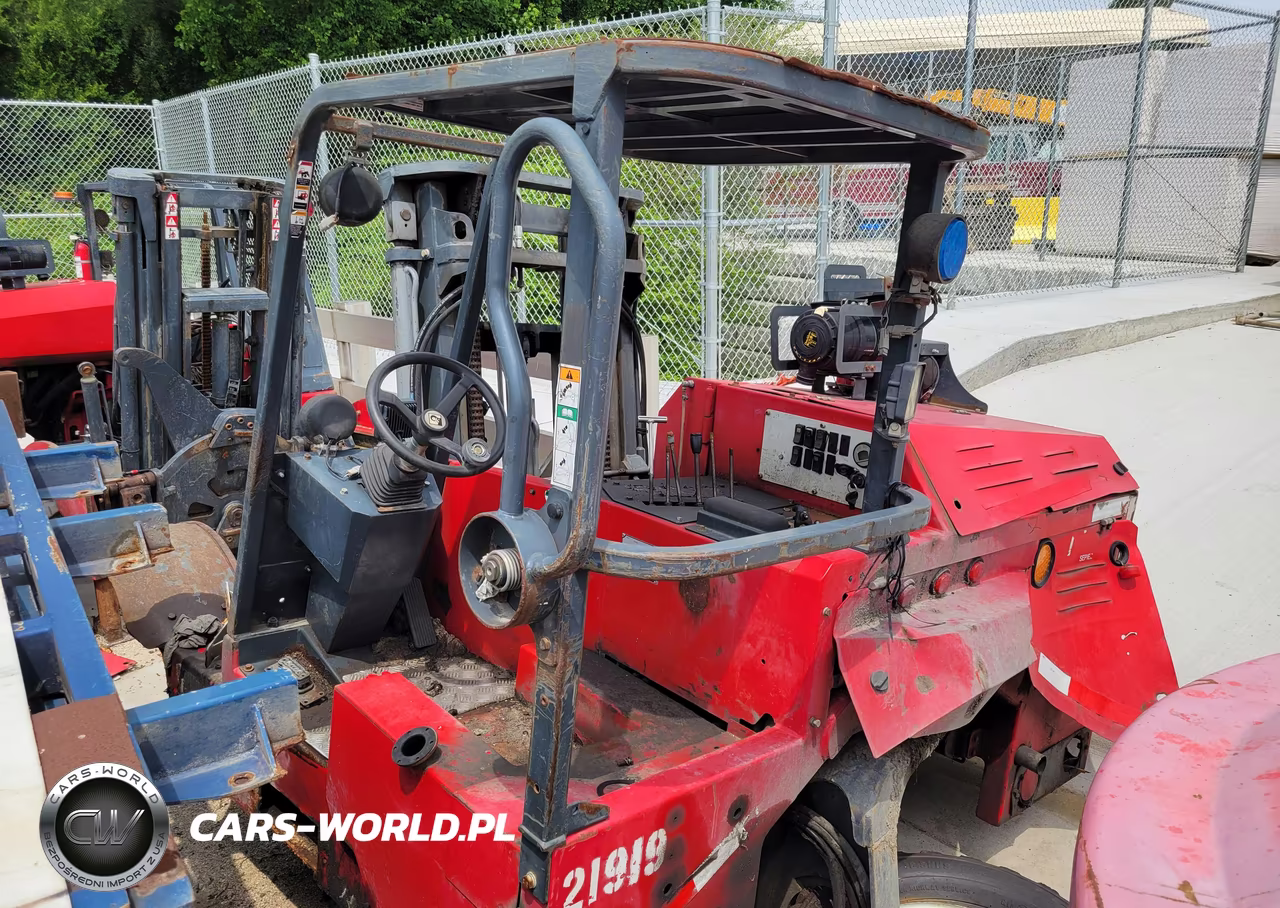 2019 Moffett M9 60 – zdjęcie 1 z 9