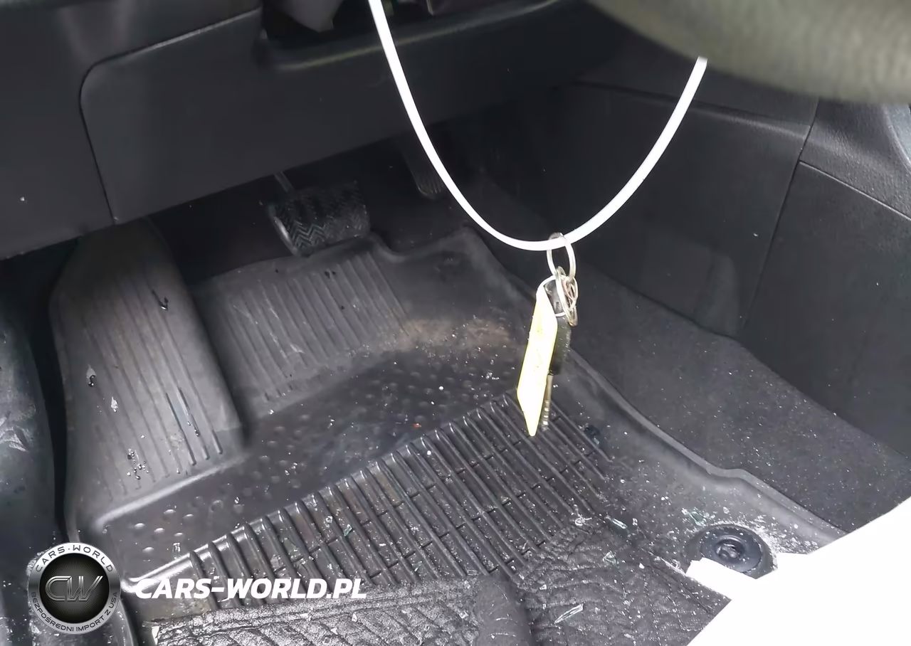 2019 Toyota Corolla Le VIN:5YFBURHE3KP913684 - 11