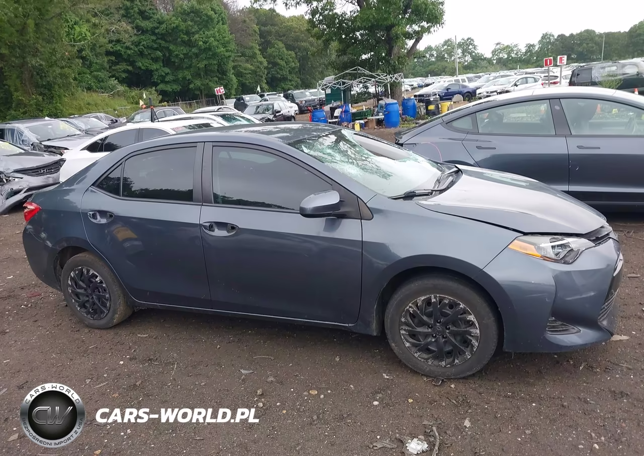 2019 Toyota Corolla Le VIN:5YFBURHE3KP913684 - 13