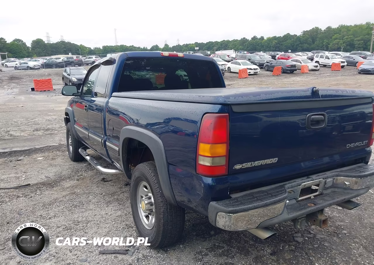 2001 Chevrolet Silverado 2500Hd Ls VIN:1GCHC29U31E271716 - 3