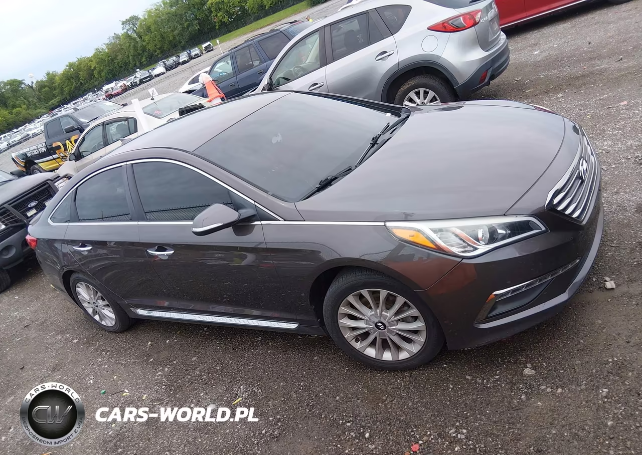 2015 Hyundai Sonata Limited VIN:5NPE34AF6FH164176 - 14