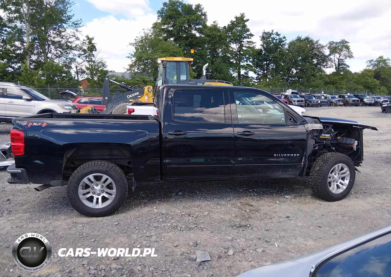 2018 Chevrolet Silverado 1500 1Lt VIN:3GCUKREC6JG643937 - 14
