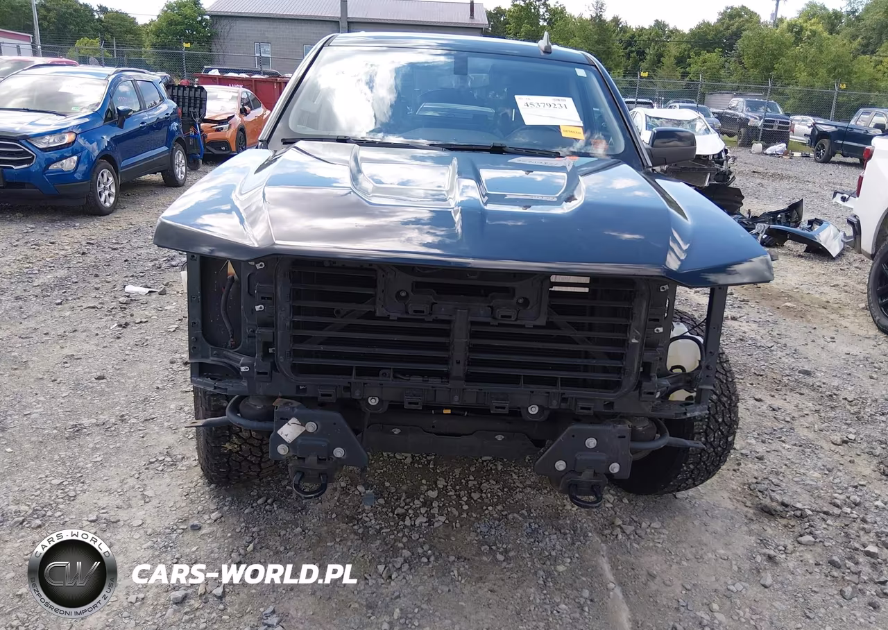2018 Chevrolet Silverado 1500 1Lt VIN:3GCUKREC6JG643937 - 6