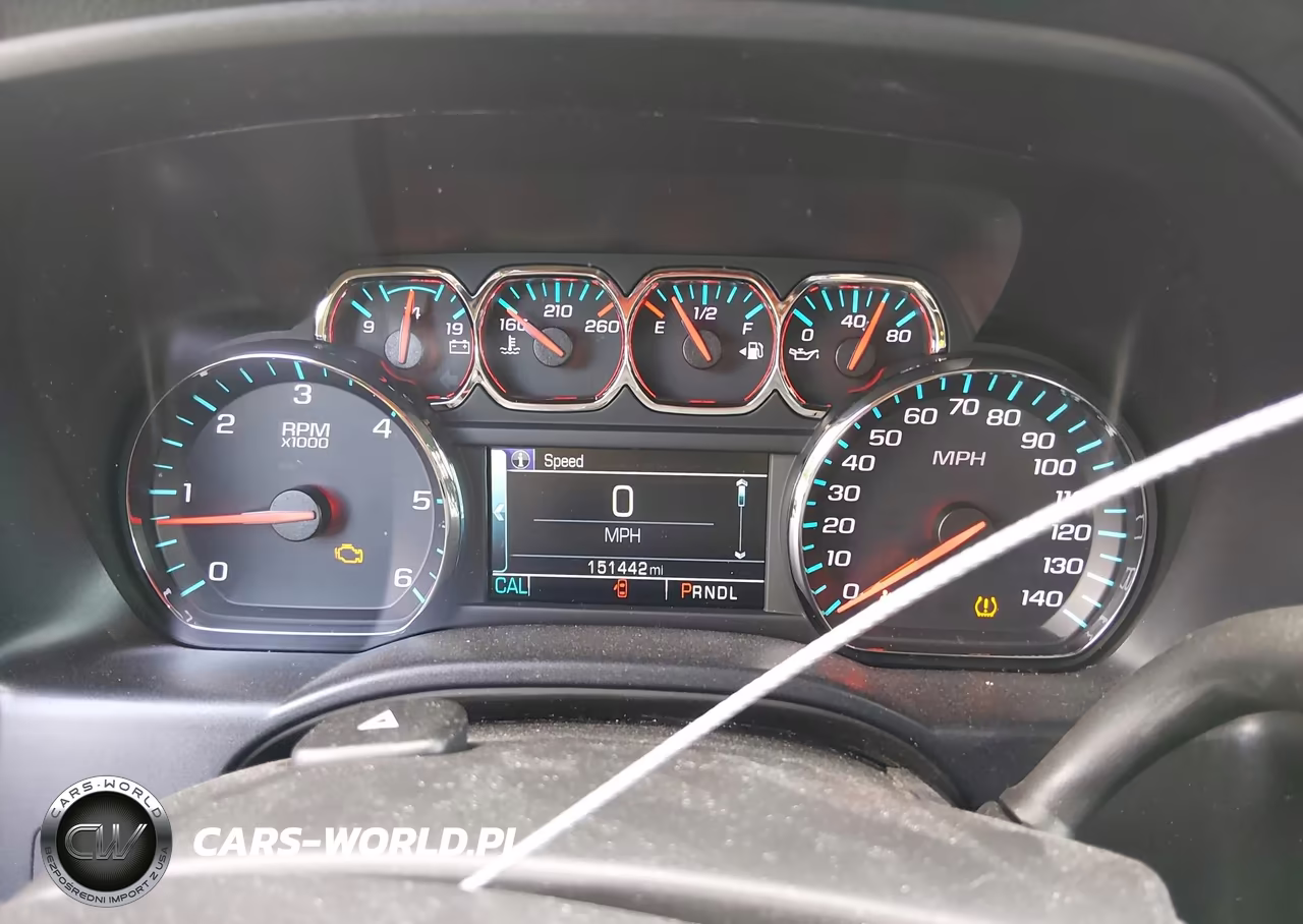 2018 Chevrolet Silverado 1500 1Lt VIN:3GCUKREC6JG643937 - 7
