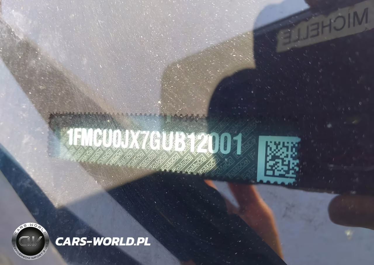 2016 Ford Escape Titanium VIN:1FMCU0JX7GUB12001 - 9