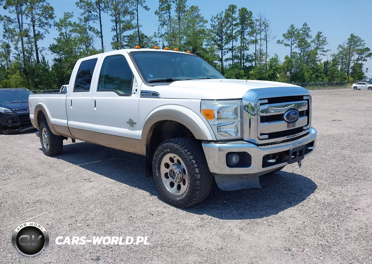 2013 Ford Super Duty F-250 Srw Lariat – zdjęcie 1 z 16