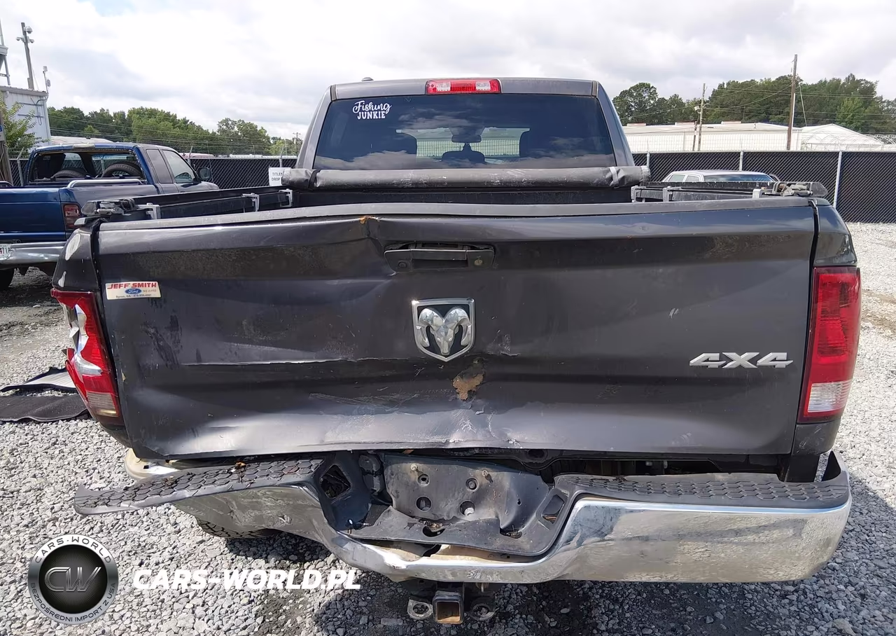 2018 Ram 1500 Tradesman 4X4 6'4 Box VIN:1C6RR7ST7JS282325 - 16