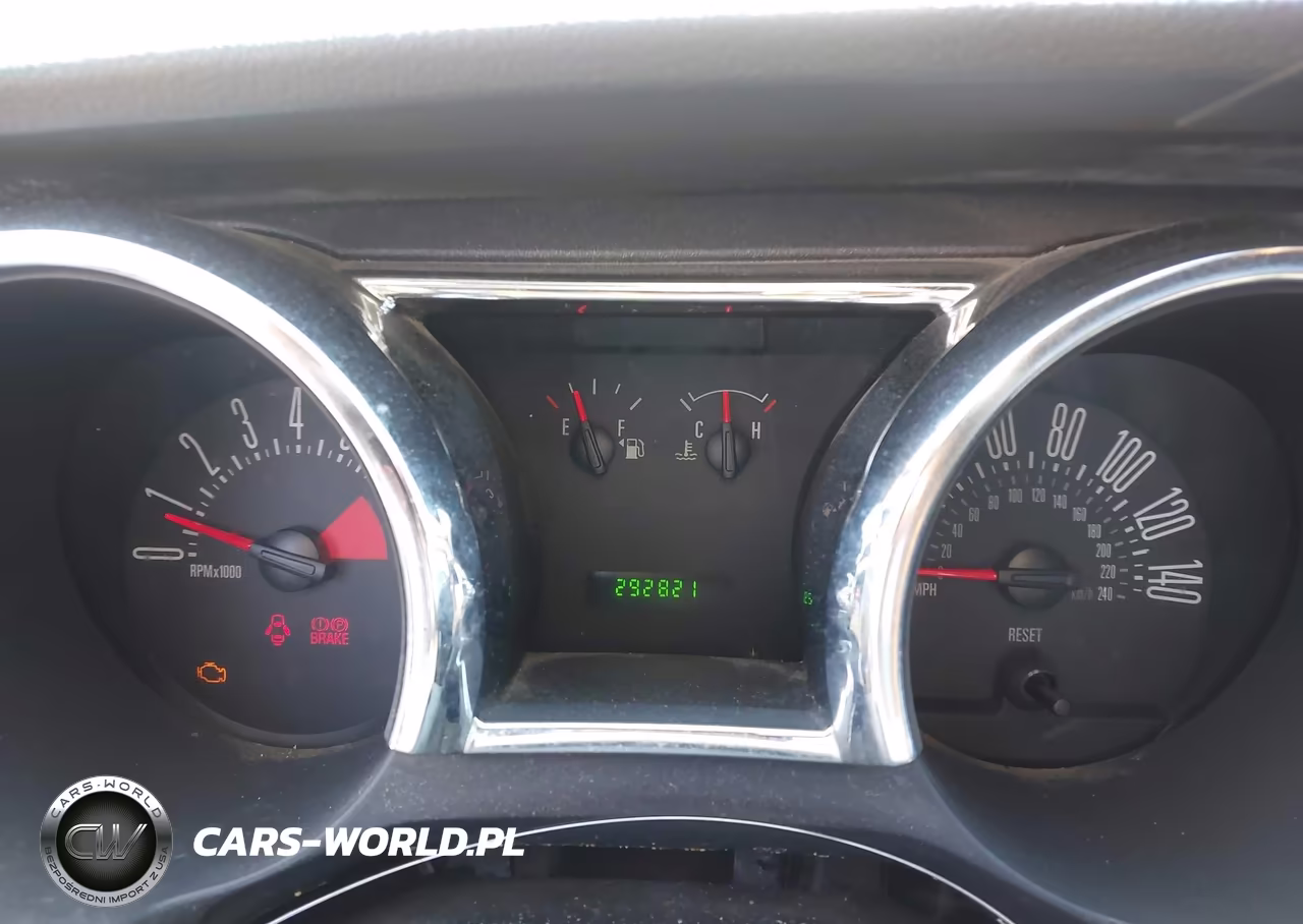 2005 Ford Mustang Gt Deluxe-Gt Premium VIN:1ZVFT82H355237933 - 7