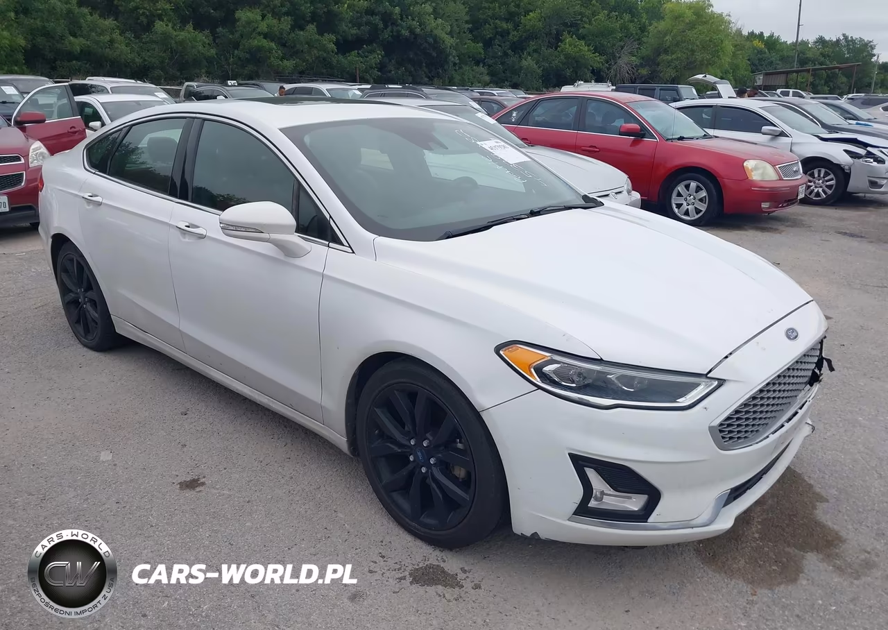2019 Ford Fusion Titanium – zdjęcie 1 z 16