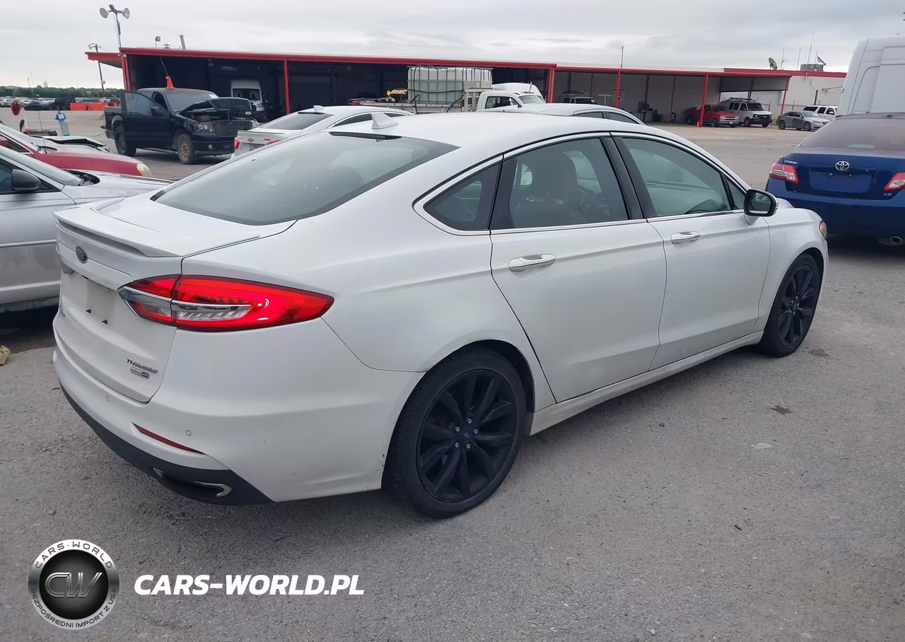 2019 Ford Fusion Titanium VIN:3FA6P0D99KR263594 - 4