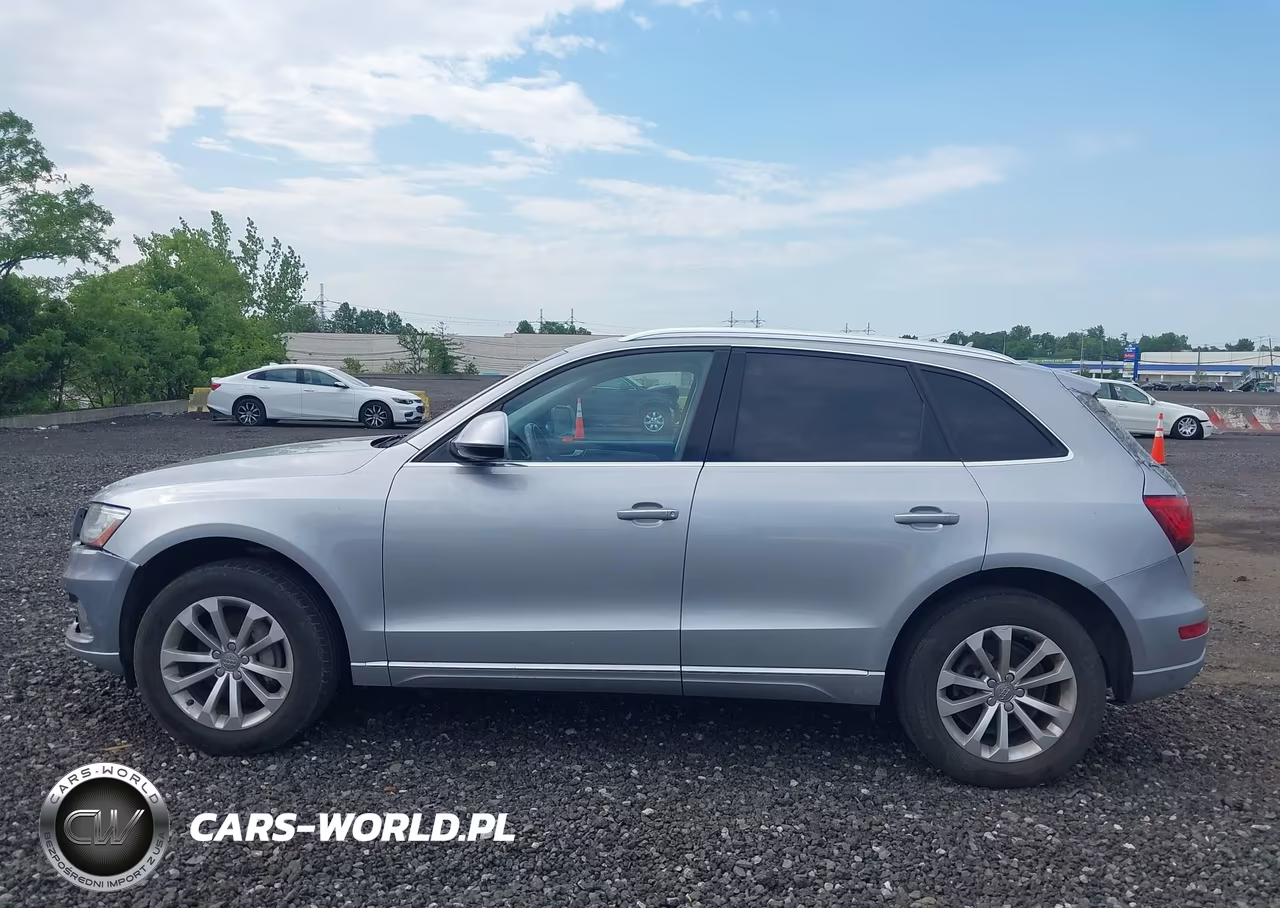 2016 Audi Q5 2.0T Premium VIN:WA1L2AFP6GA047078 - 14