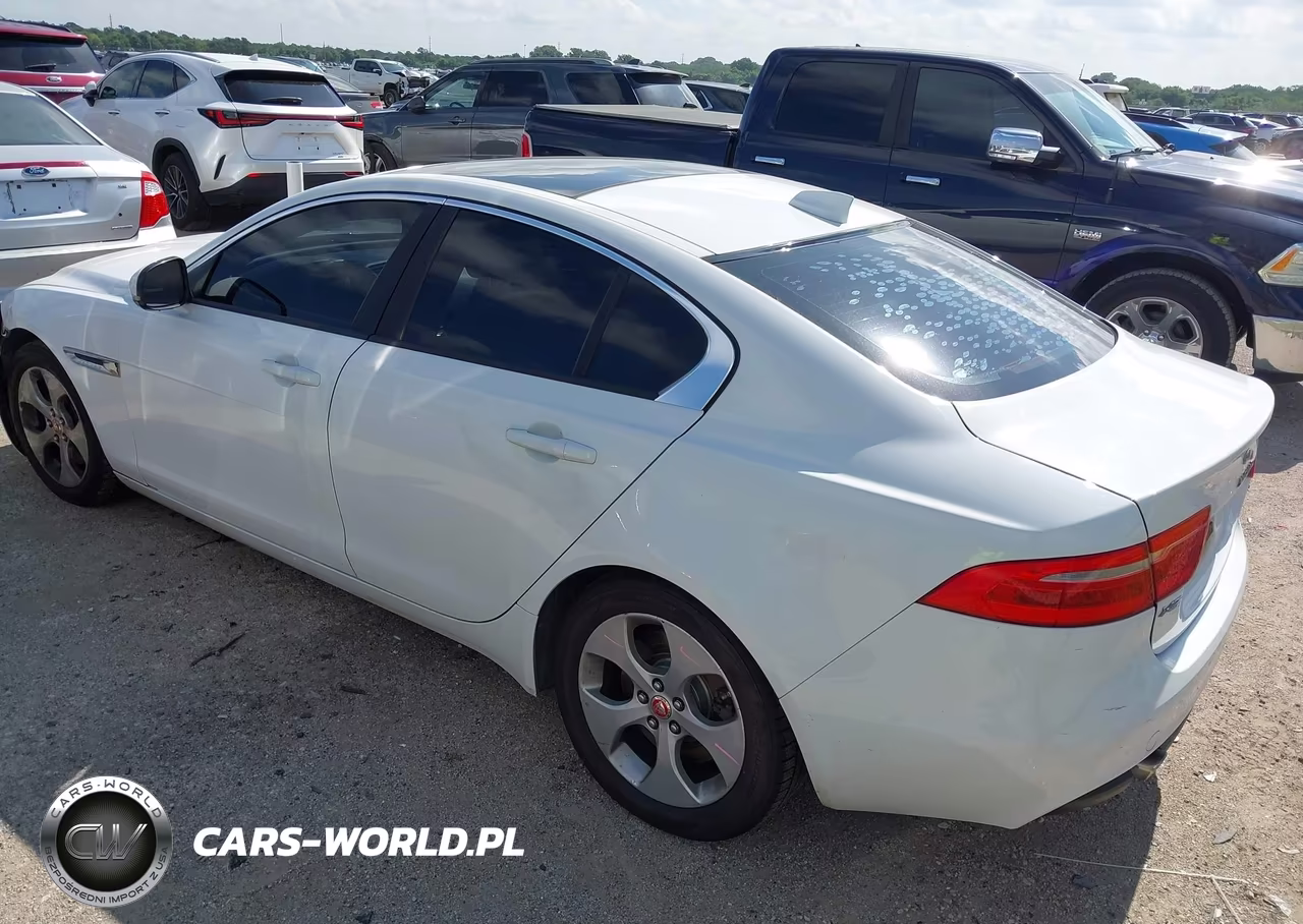 2017 Jaguar Xe 25T VIN:SAJAR4BG7HA965201 - 3