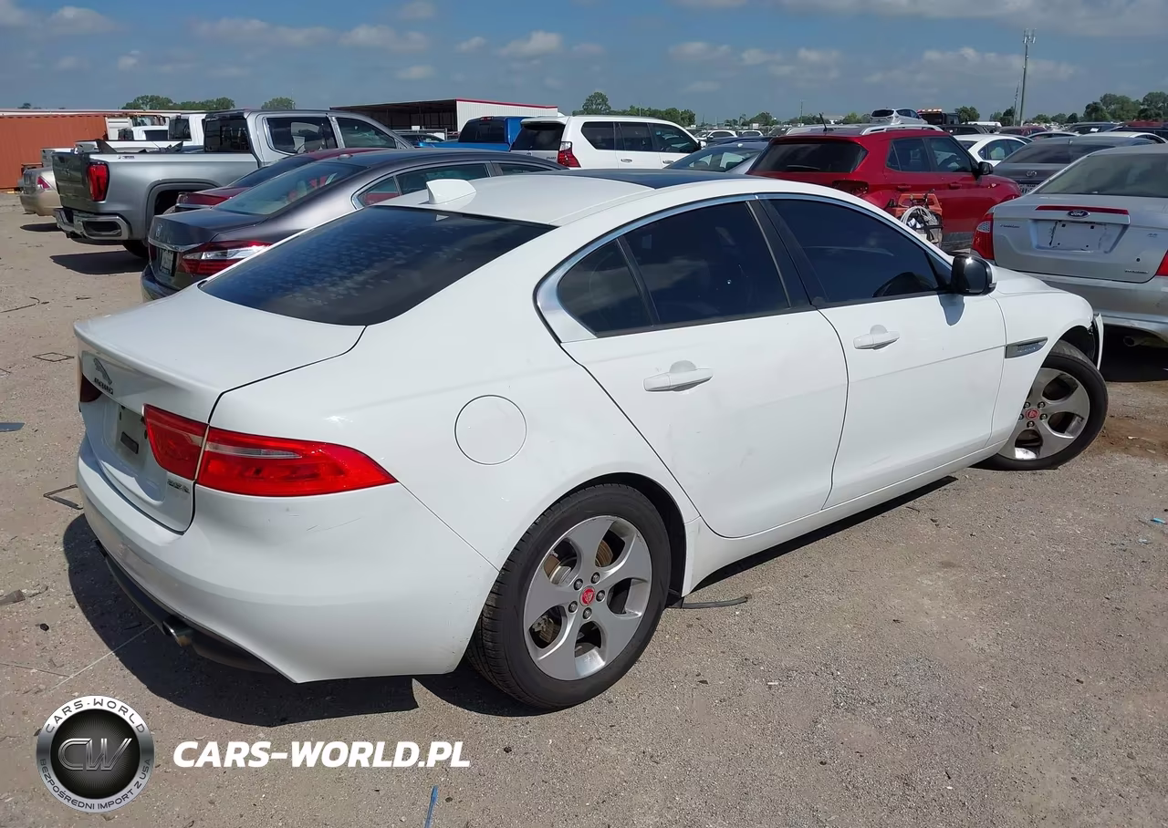 2017 Jaguar Xe 25T VIN:SAJAR4BG7HA965201 - 4