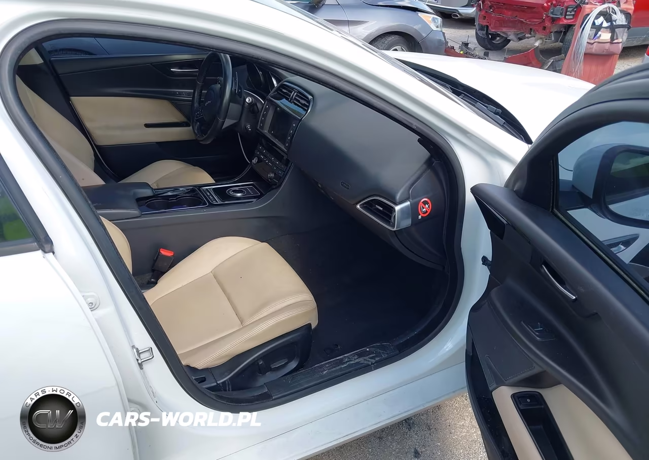 2017 Jaguar Xe 25T VIN:SAJAR4BG7HA965201 - 5