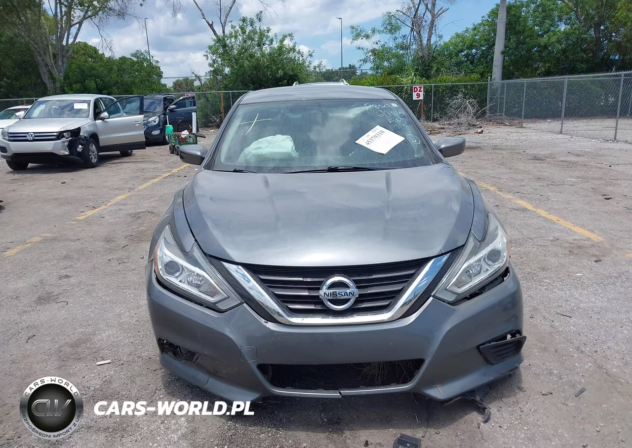 2018 Nissan Altima 2.5 S VIN:1N4AL3AP8JC259382 - 12
