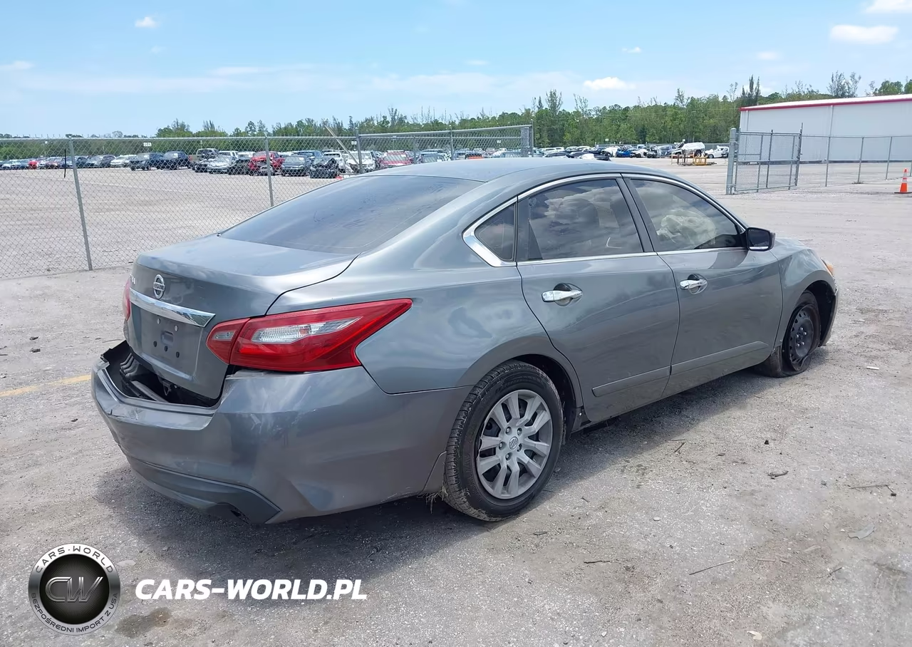 2018 Nissan Altima 2.5 S VIN:1N4AL3AP8JC259382 - 4