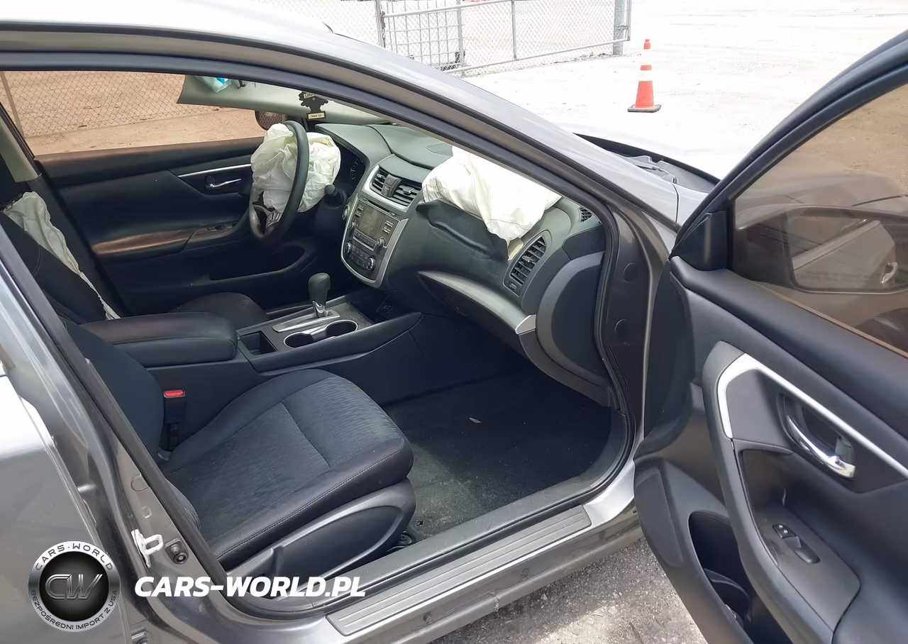 2018 Nissan Altima 2.5 S VIN:1N4AL3AP8JC259382 - 5