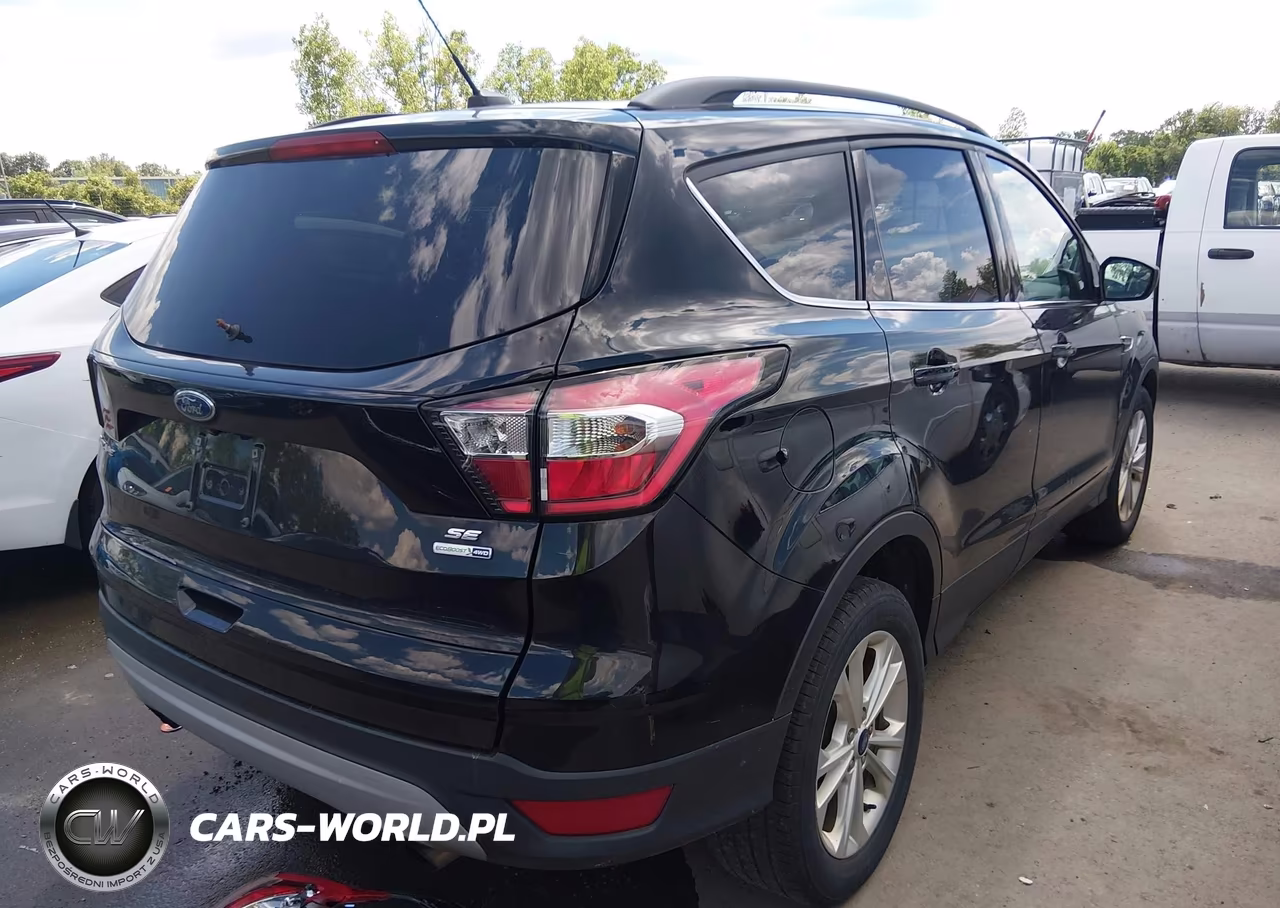 2018 Ford Escape Se VIN:1FMCU9GD4JUA30056 - 4
