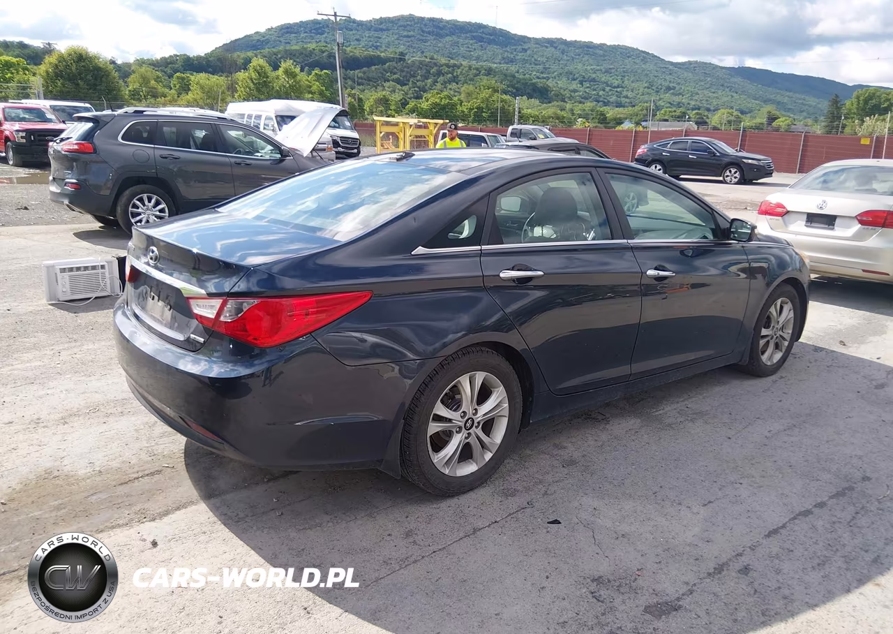 2013 Hyundai Sonata Limited VIN:5NPEC4AC0DH602239 - 4