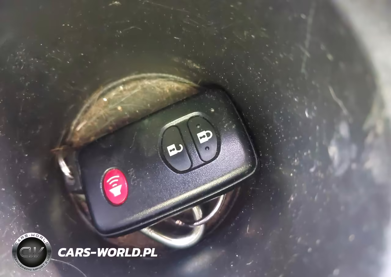 2015 Toyota Prius Two VIN:JTDKN3DU4F1952513 - 11