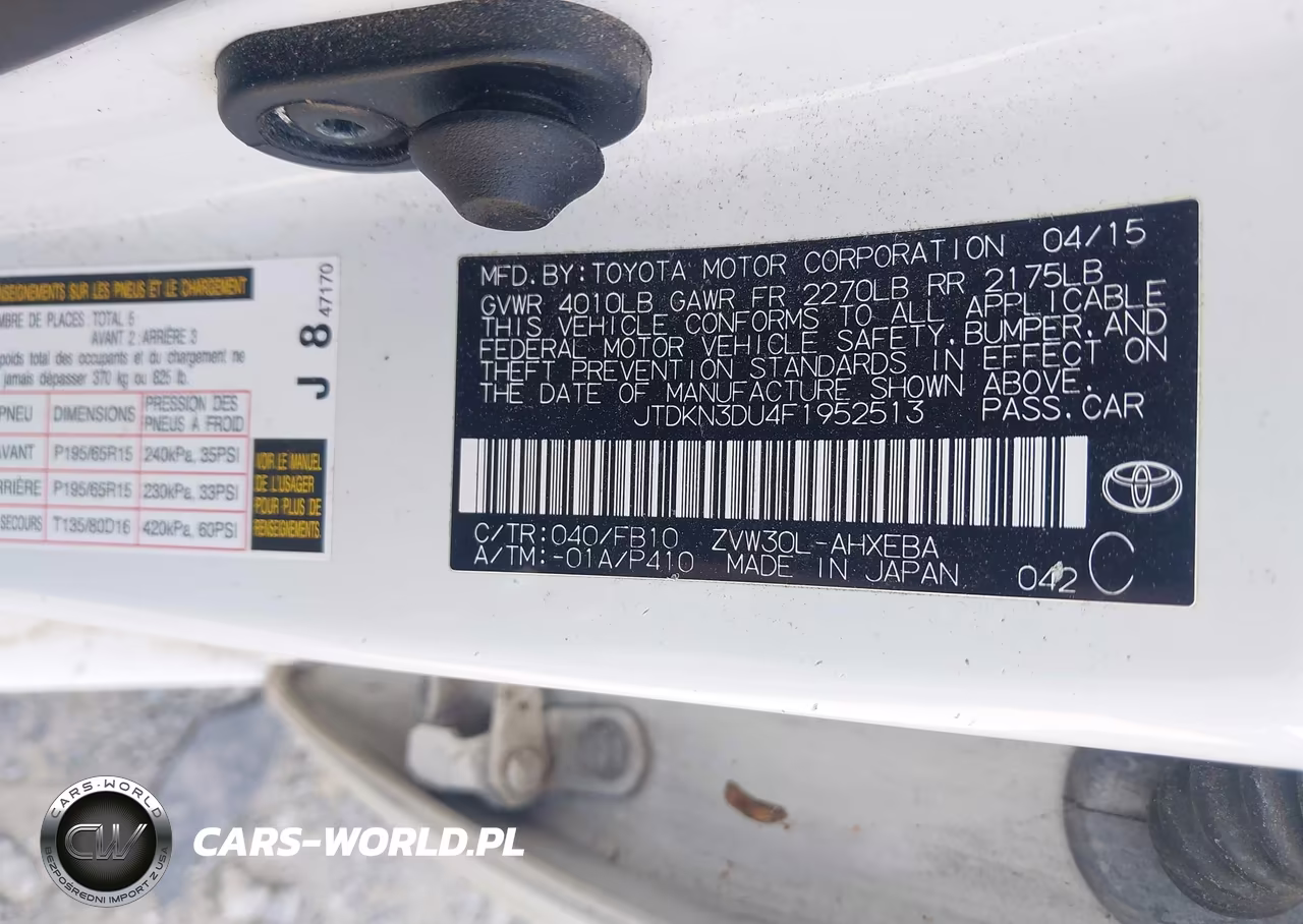 2015 Toyota Prius Two VIN:JTDKN3DU4F1952513 - 9
