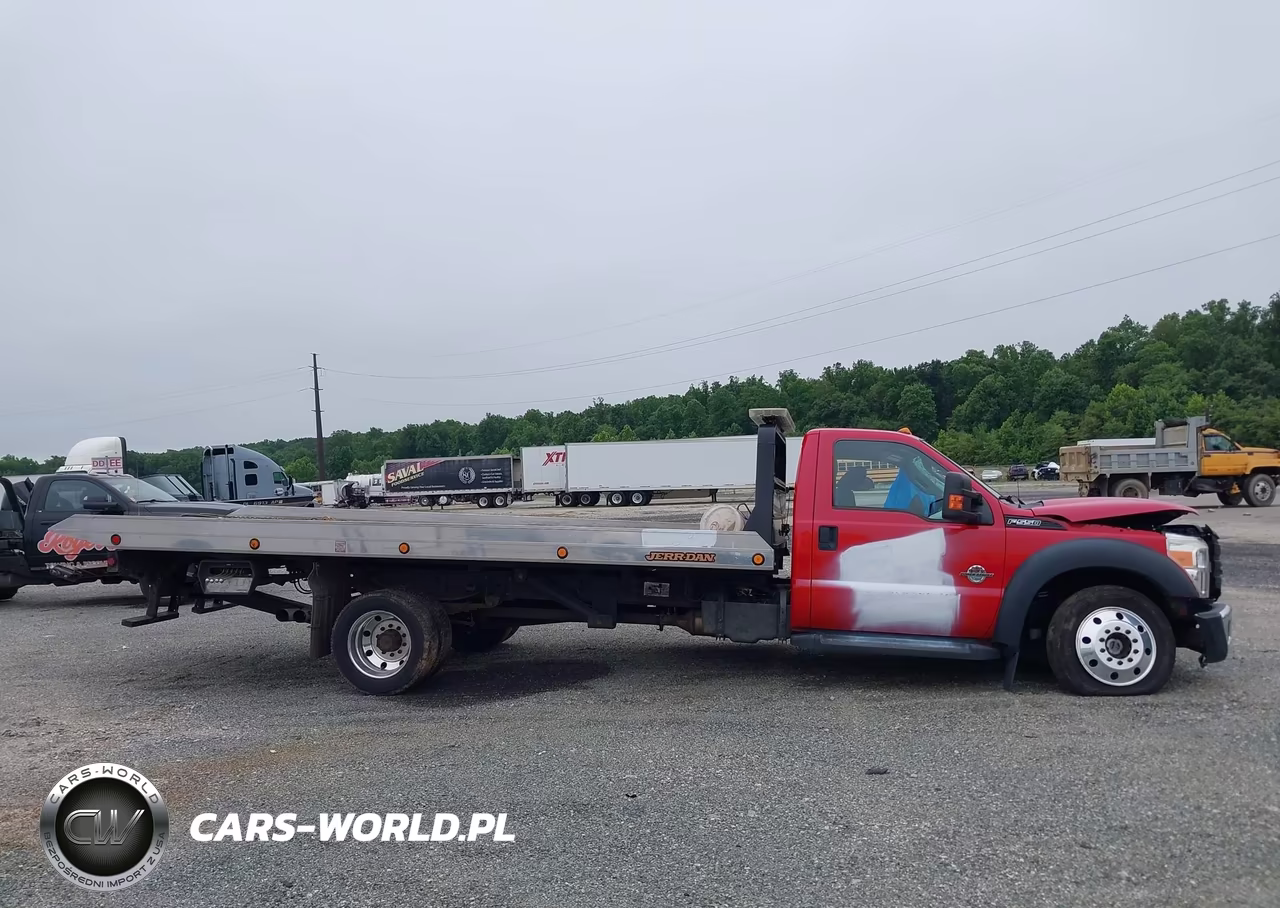 2015 Ford F-550 Chassis Xl VIN:1FDUF5HT7FEB40792 - 13