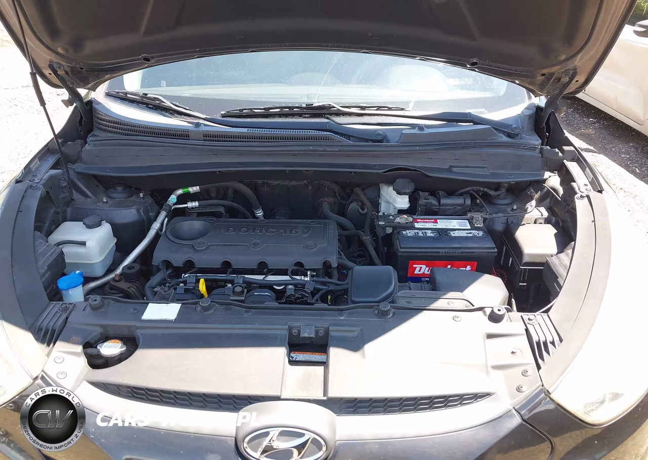 2012 Hyundai Tucson Gls VIN:KM8JUCAC3CU456425 - 10