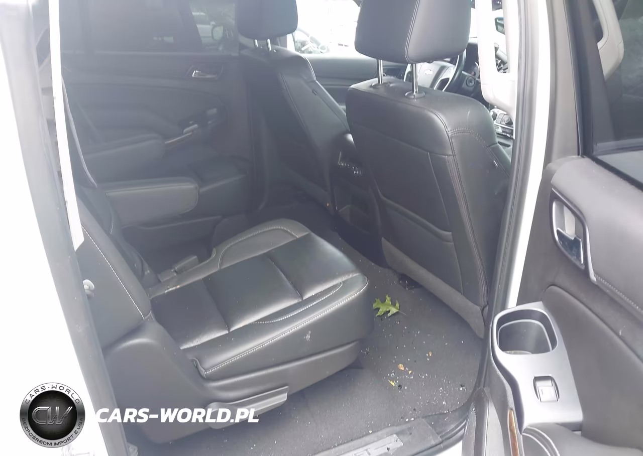 2019 Chevrolet Suburban K1500 Lt VIN:1GNSKHKC3KR329984 - 8