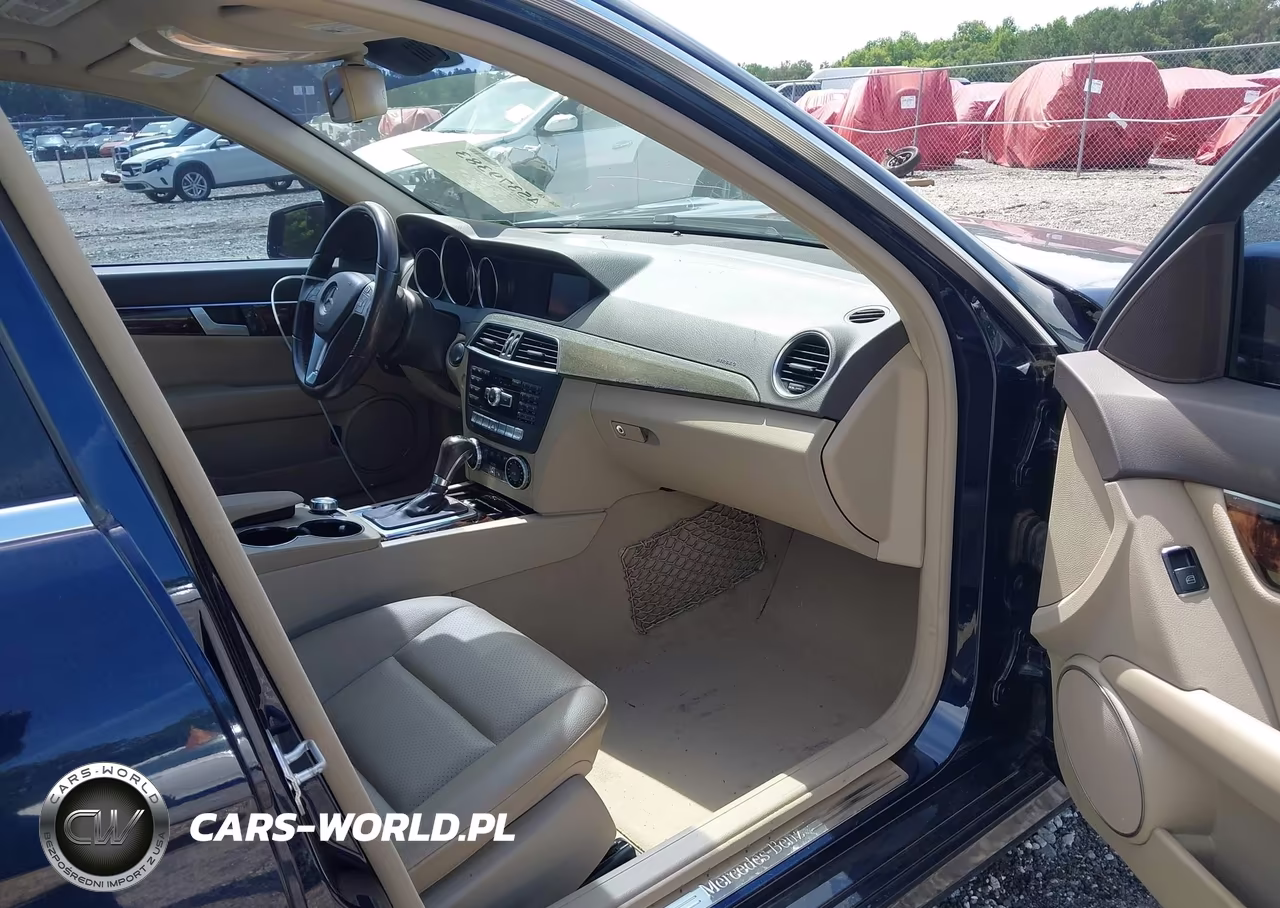 2014 Mercedes-Benz C 250 Sport VIN:WDDGF4HB6EG238448 - 5