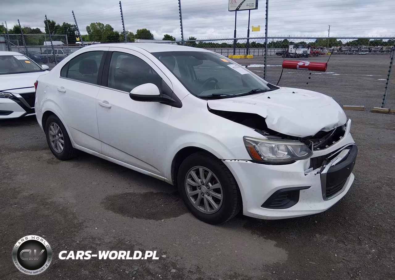 2017 Chevrolet Sonic Lt Auto – zdjęcie 1 z 11