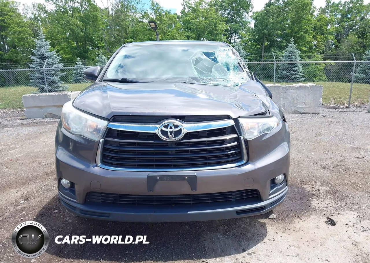 2015 Toyota Highlander Le Plus V6 VIN:5TDBKRFH9FS146570 - 12