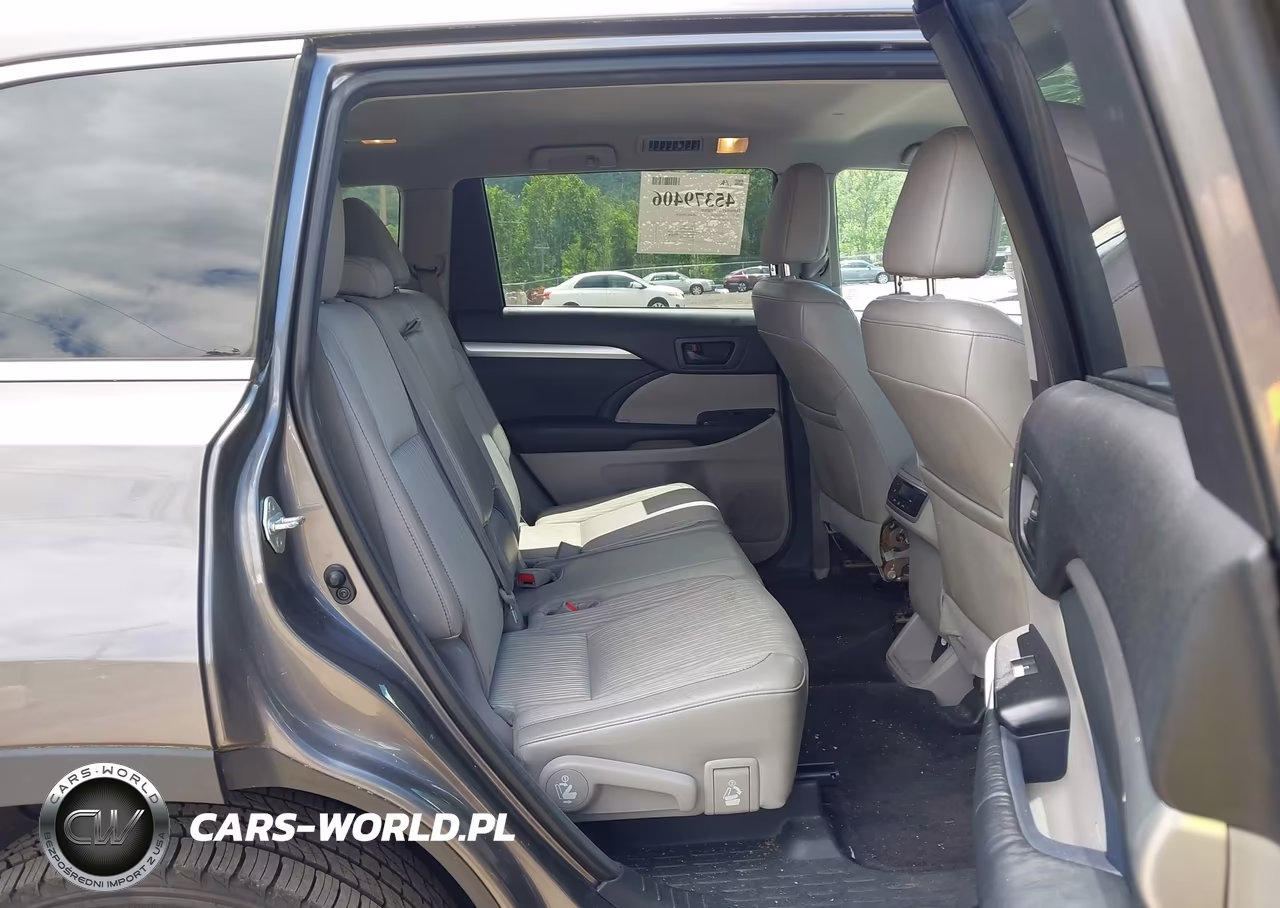 2015 Toyota Highlander Le Plus V6 VIN:5TDBKRFH9FS146570 - 8