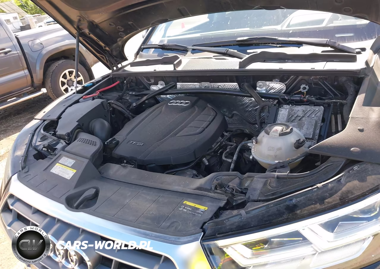 2018 Audi Q5 2.0T Premium VIN:WA1CNAFY2J2055308 - 10