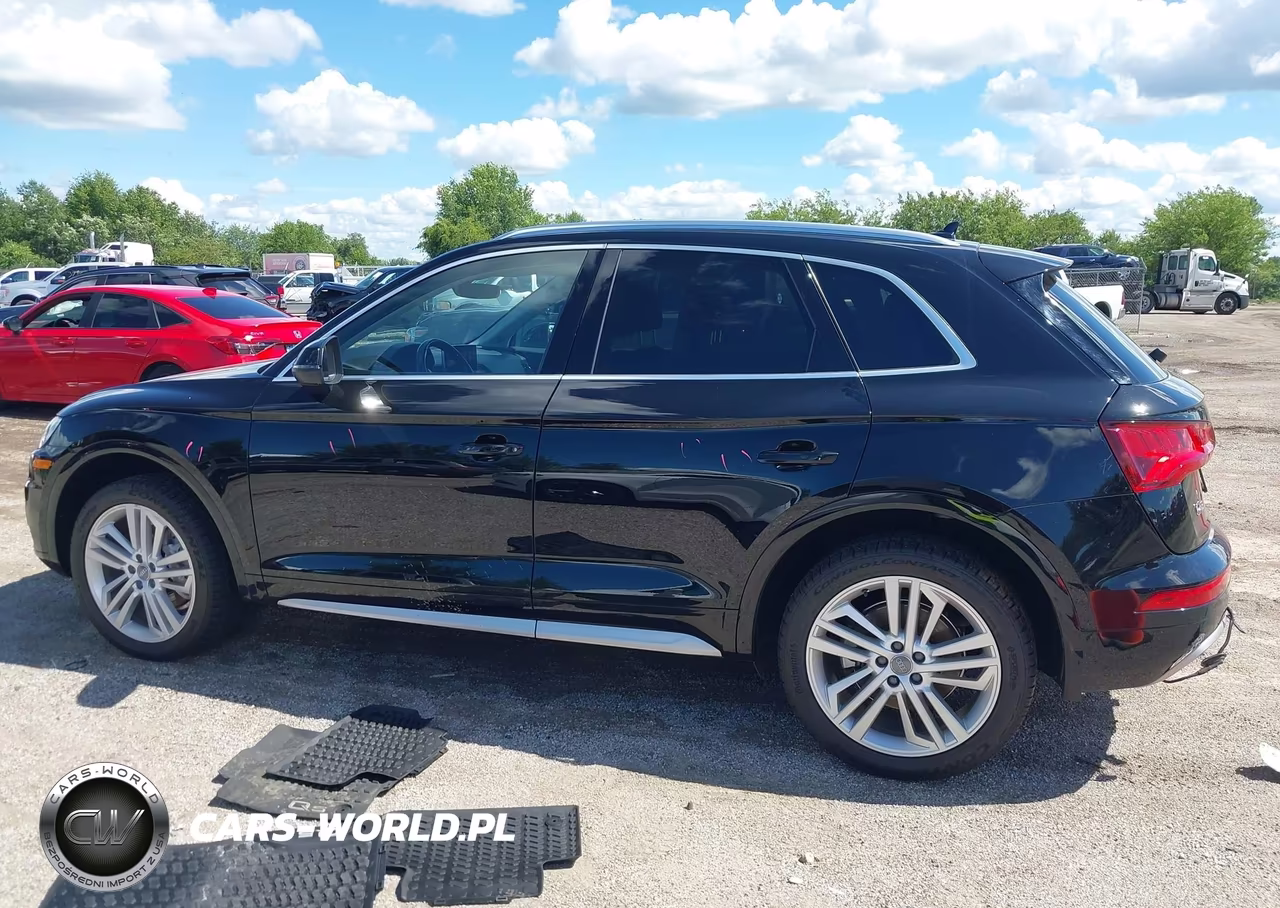 2018 Audi Q5 2.0T Premium VIN:WA1CNAFY2J2055308 - 15