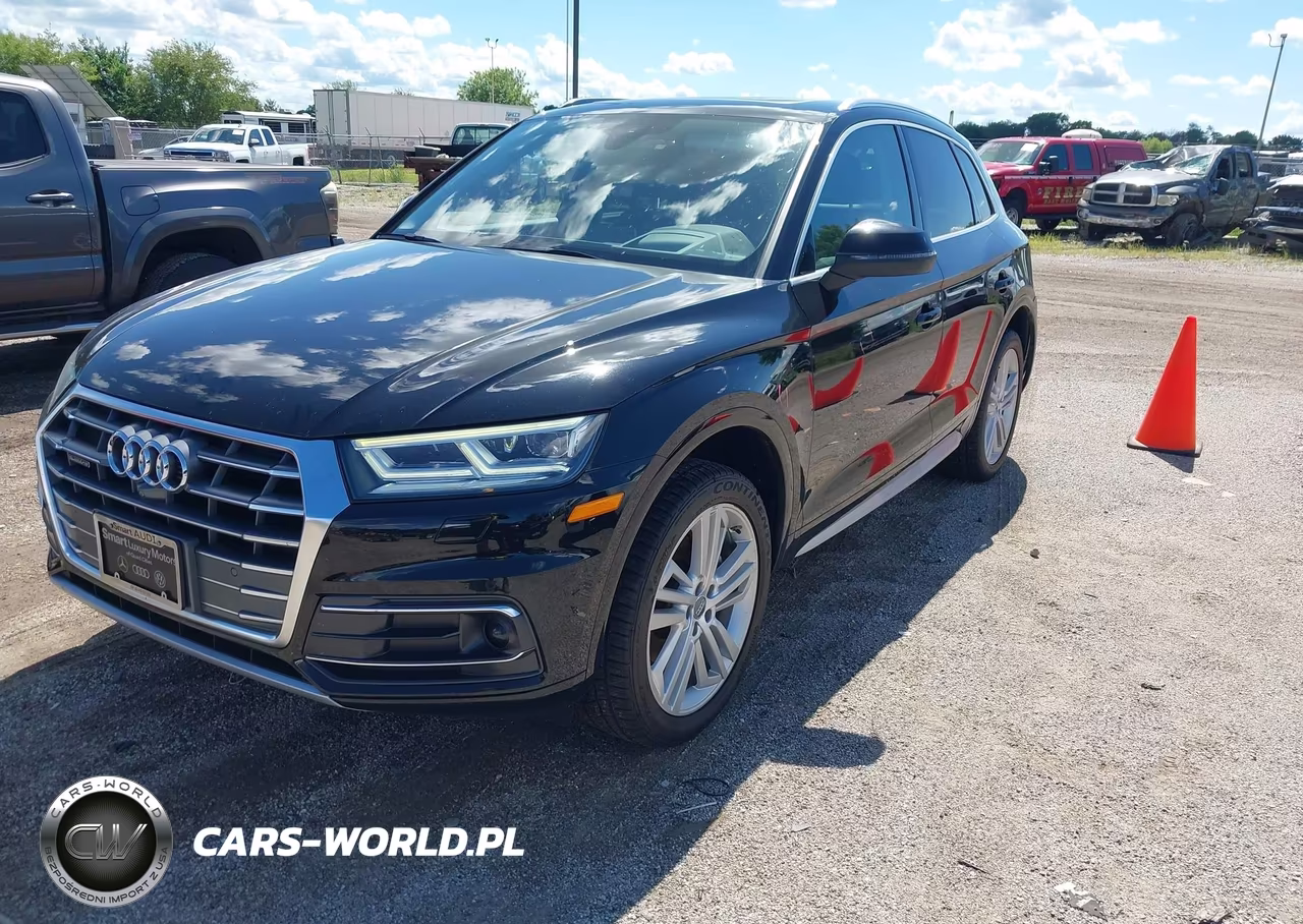 2018 Audi Q5 2.0T Premium VIN:WA1CNAFY2J2055308 - 2
