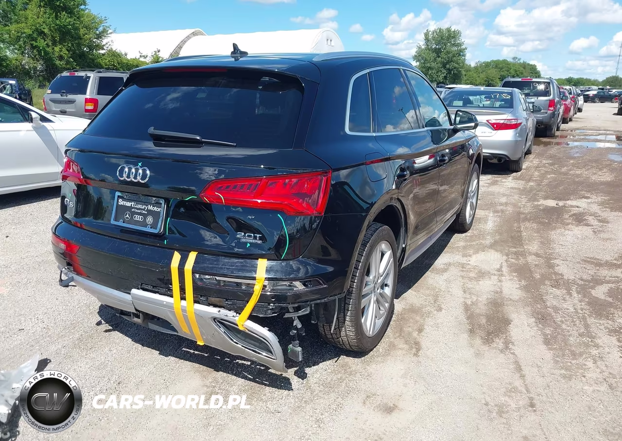 2018 Audi Q5 2.0T Premium VIN:WA1CNAFY2J2055308 - 4