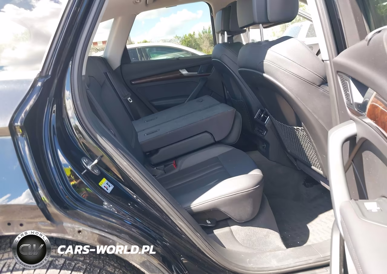2018 Audi Q5 2.0T Premium VIN:WA1CNAFY2J2055308 - 8