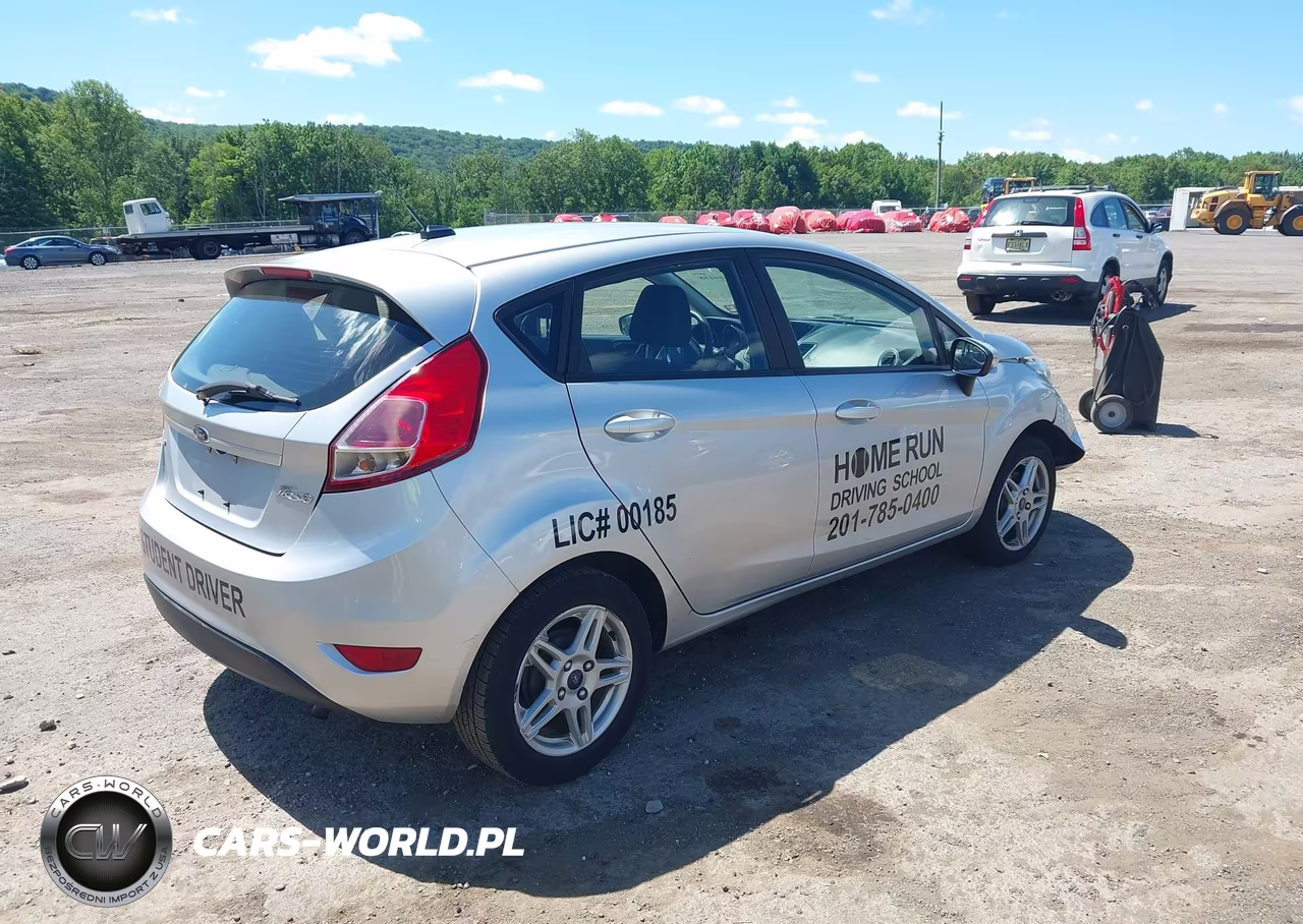 2019 Ford Fiesta Se VIN:3FADP4EJ2KM131328 - 4
