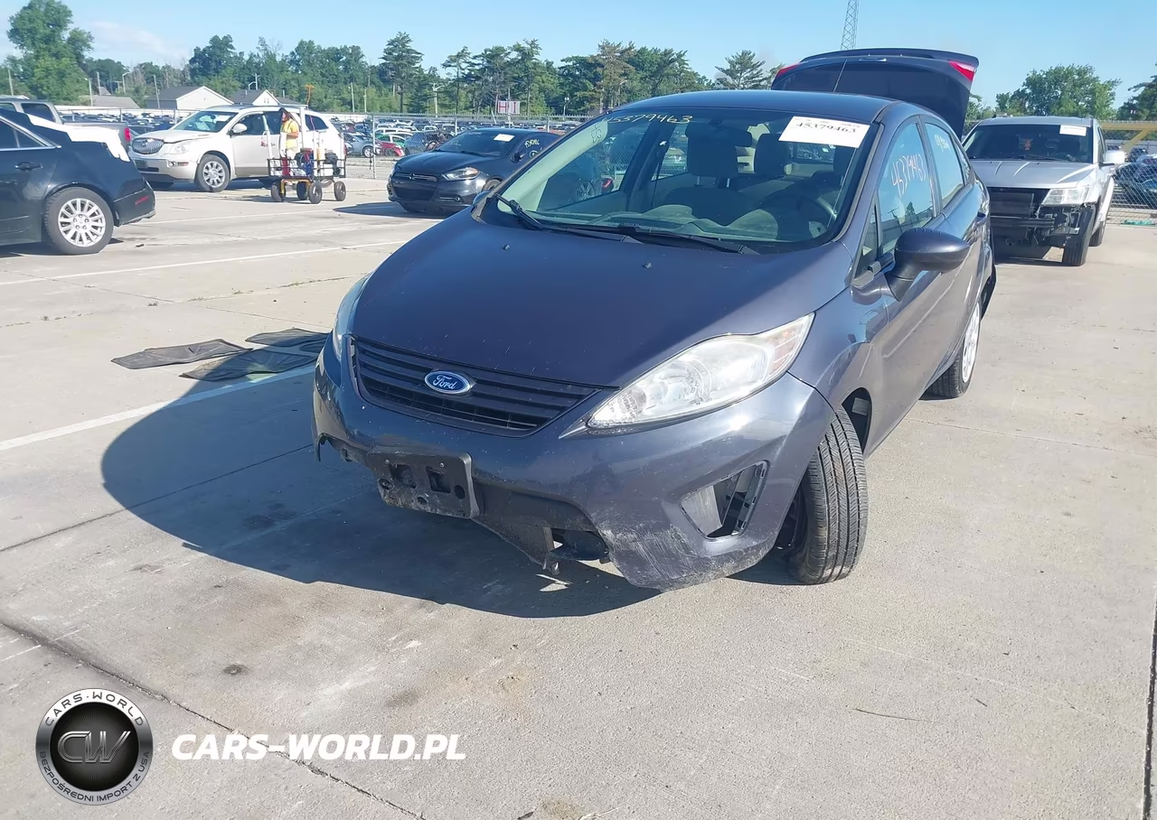 2013 Ford Fiesta S VIN:3FADP4AJ2DM149921 - 6